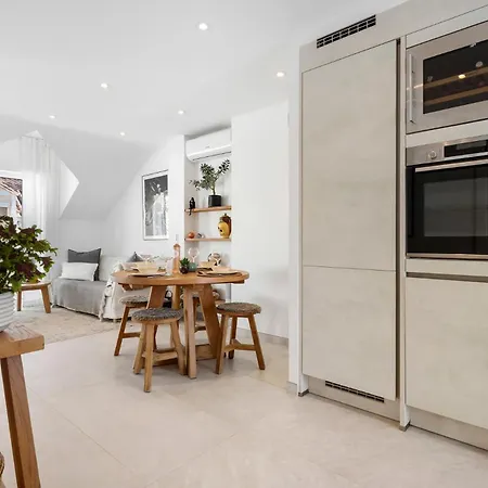 Romantic Getaway By Costarentals - Ref 55