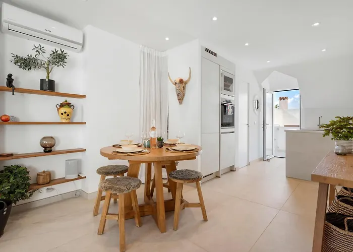 Apartment Romantic Getaway By Costarentals - Ref 55 Fuengirola