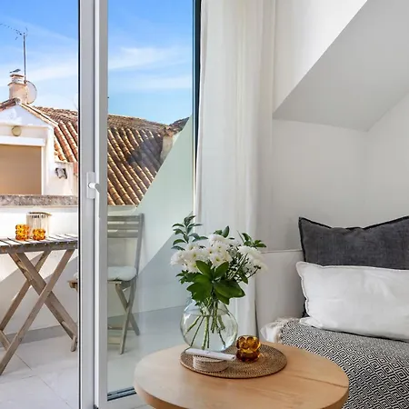 Apartment Romantic Getaway By Costarentals - Ref 55